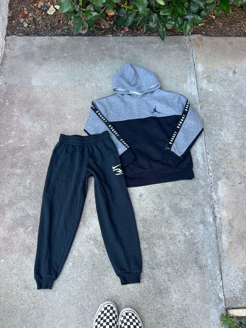 Nike Jordan Hoodie Jogger Sweatpant Bundle Set Size Large Kids